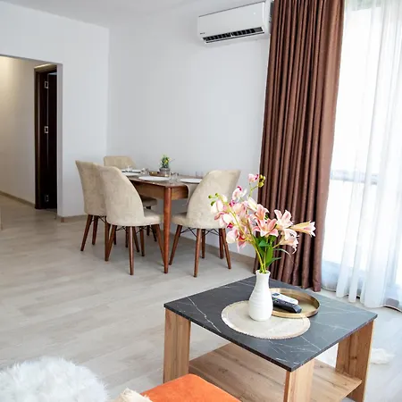 One-bedroom Premium Апартамент *