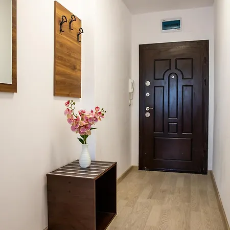 One-bedroom Premium Saints Constantine and Helena